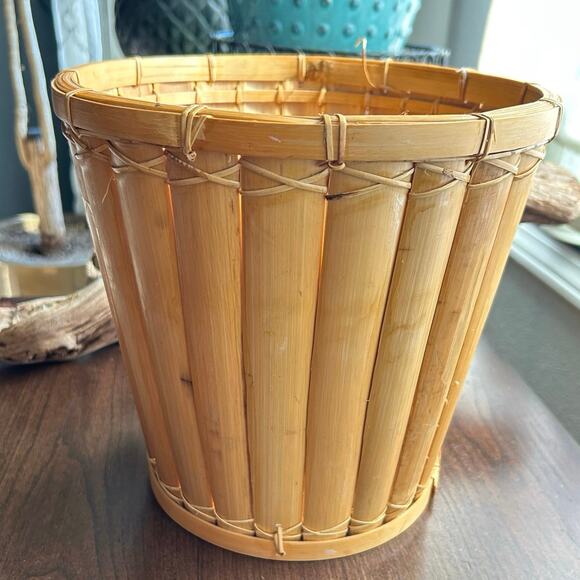Vintage split reed Rattan and Bamboo planter waste basket trashcan - Picture 3 of 10
